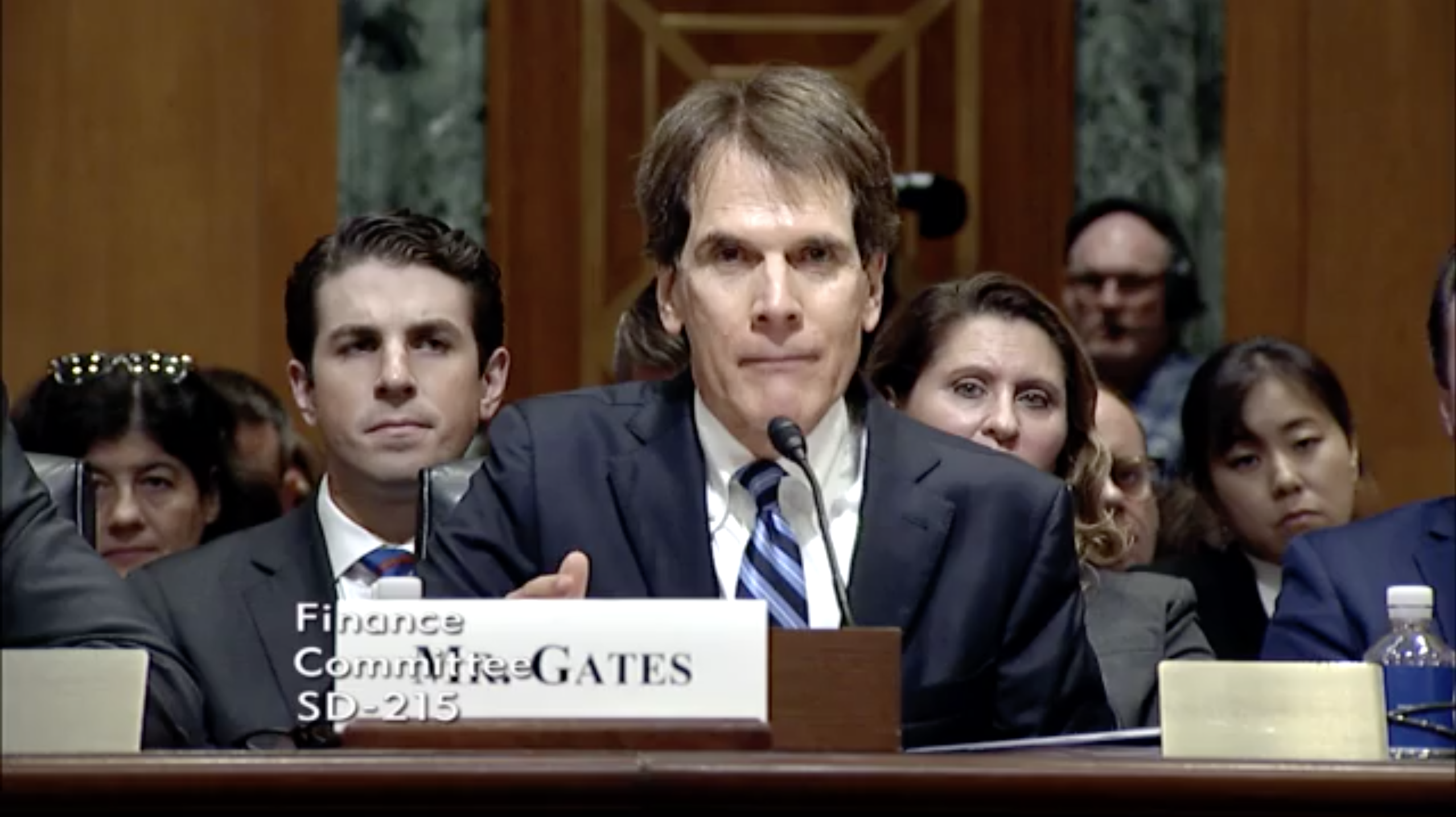 Steve Gates of the
Gates Auto Family
in Richmond Ky. speaks before the Senate Finance Committee.