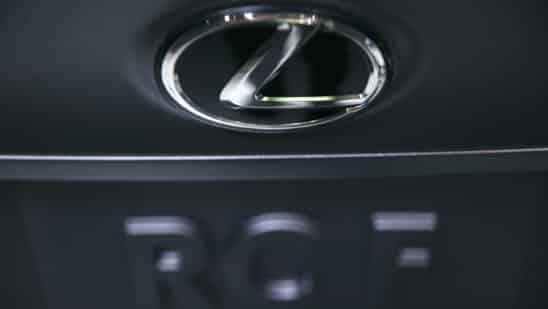 Dealers Negotiate Lease Prices in New Lexus Program