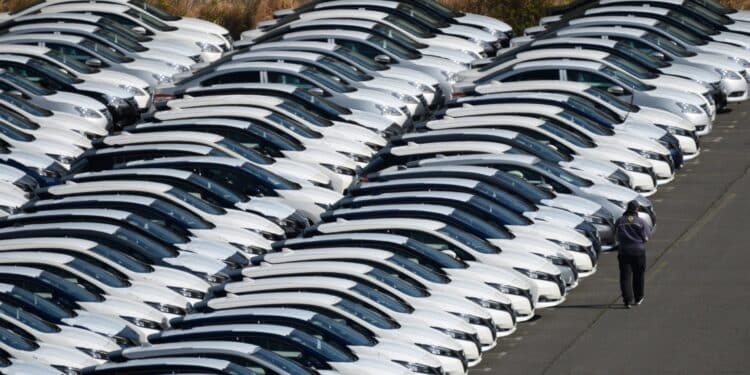 Nissan said to plan $2.8B in cost cuts, book charges