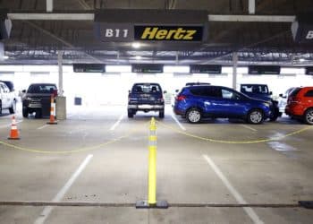 hertz rental car parking lot