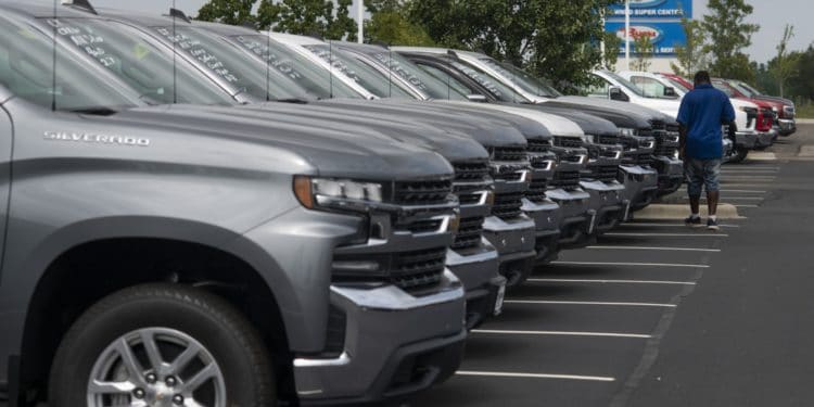 GM, Toyota thrive as Nissan licks wounds: Auto sales update