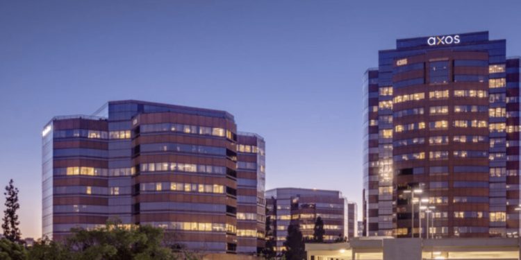 Axos Bank inks direct-lending partnership with Carvana