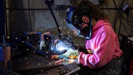 US job growth picks up in sign of progress on filling openings