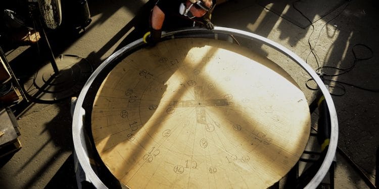 US hiring slows sharply amid Delta, complicating Fed taper