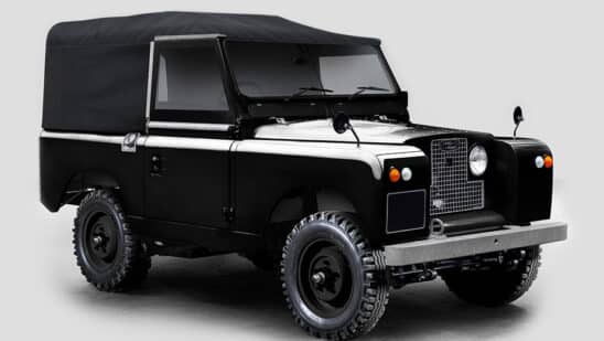 Everrati converts Land Rover Series IIA into 150-hp EVs