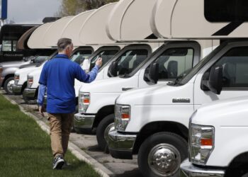 customer in rv parking lot