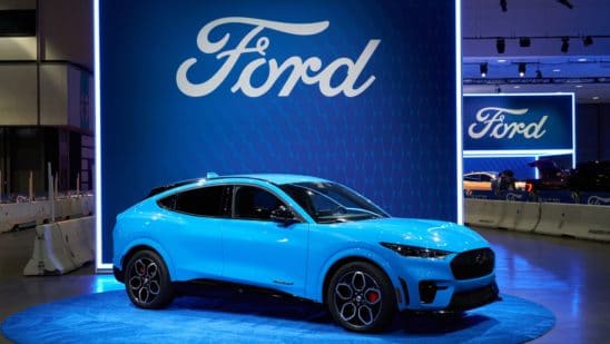 Ford reorganizes to run EV and engine businesses separately
