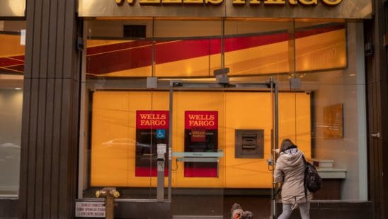 Chase, Wells Fargo focus on automating auto lending, from couch to funding
