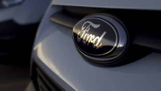 A Ford badge.