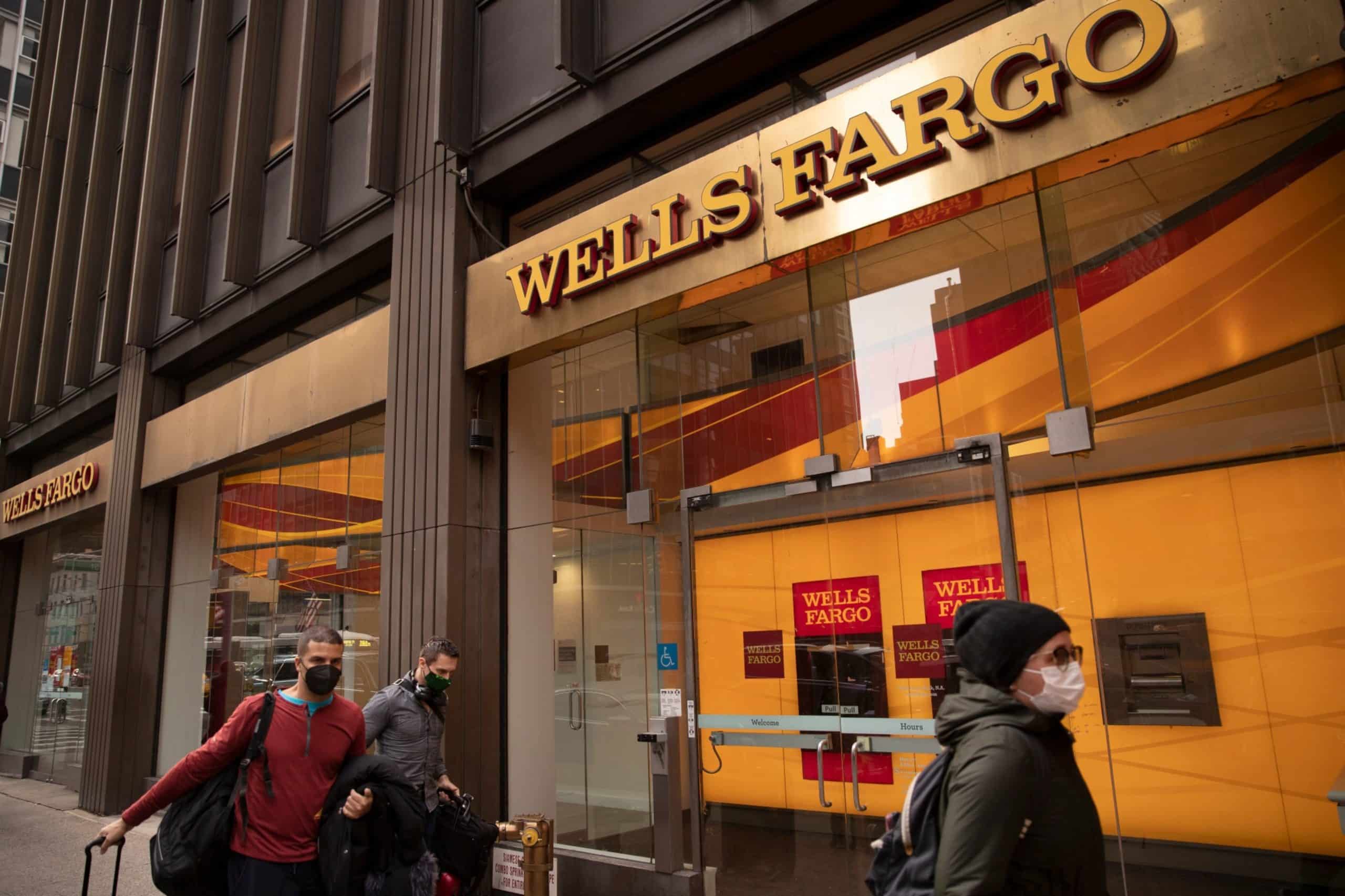 Wells Fargo Auto originations plummet 41%