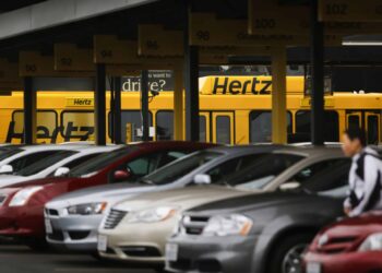 hertz rental cars in lot