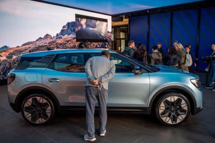 Ford Sees ElectricVehicle Losses Growing to 3 Billion in 2023 Auto