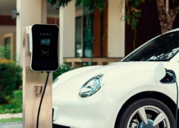 Progressive concept of ev car and home charging station
