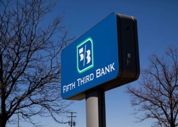 A Fifth Third Bank branch in Royal Oak, Michigan, US, on Thursday, April 13, 2023. Fifth Third Bancorp is scheduled to release earnings figures on April 20.