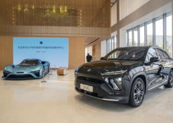 A Nio ES6 and EP9 inside a Nio House