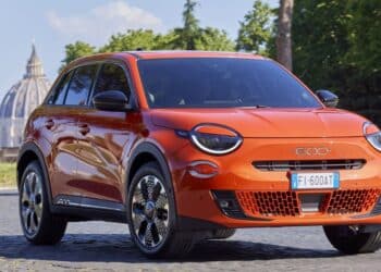 Fiat unveils first electric SUV