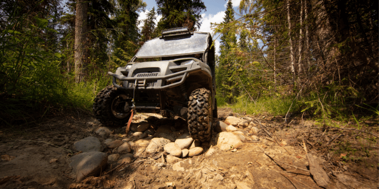 UTV climbing rocks