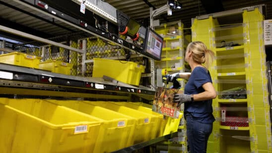 US payrolls rebound from storms and strikes, rising by 227,000