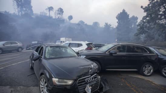 California wildfires contribute to auto insurance hikes, deferrals 