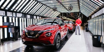 The production line of hybrid Nissan Juke and Hybrid Nissan Qasqhai sports utility vehicles at the Nissan Motor Co. factory in Sunderland, UK, on Friday, Nov. 24, 2023. Nissan will significantly ramp up electric-vehicle production in the UK with a 2 billion ($2.5 billion) investment at its Sunderland site in a boon to the country's car industry. Photographer: Jose Sarmento Matos/Bloomberg
