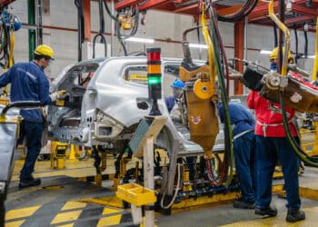 Workers on the production line of the Renault SA Kwid compact vehicle during a launch event at the Renault-Sofasa Envigado Assembly Plant in Medellin, Colombia, Wednesday, April 2, 2025. After a $100 million investment to modernize the Envigado plant, Renault-Sofasa is launching the Kwid, manufactured in Colombia, to meet domestic market demand and export to 15 Latin American countries. Photographer: Edinson Arroyo/Bloomberg