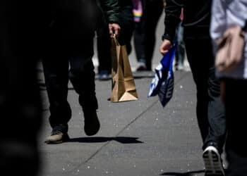 Shoppers in San Francisco, California, US, on Tuesday, June 17, 2025. US retail sales fell for a second straight month in May, suggesting anxiety over tariffs and personal finances prompted consumers to pull back after an early-year spending rush.