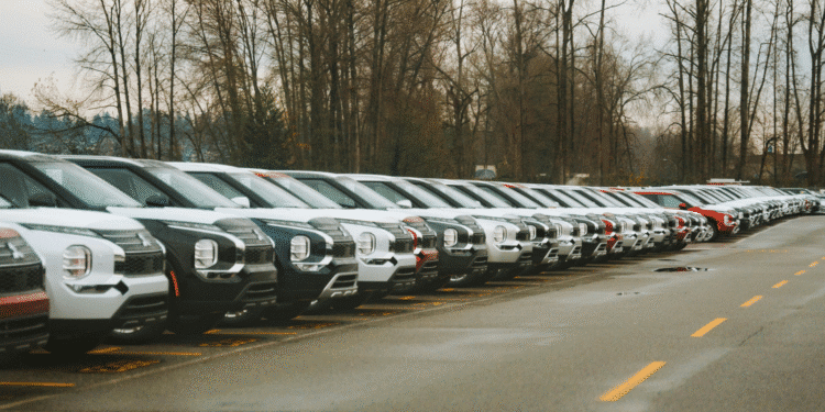 High-income auto consumers at risk for default (Under the Hood)