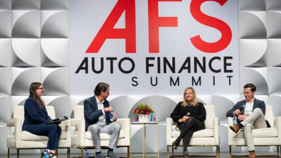 Santander: Middle-income Americans eye return to auto market 