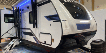 RV dealers say rate cuts needed as cash flow tightens