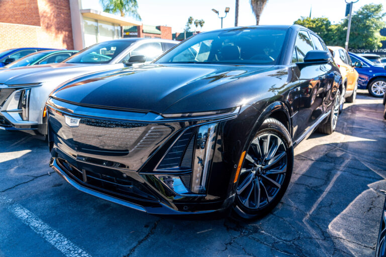 A General Motors Co. Cadillac Lyriq electric vehicle (EV) at a Cadillac dealership in Los Angeles, California, US, on Thursday, Oct 16, 2025. General Motors is scheduled to release earnings figures on October 21. Photographer: Kyle Grillot/Bloomberg