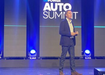 J.D. Power predicts flat retail sales of 13.6M units in 2026, declining retailer profit