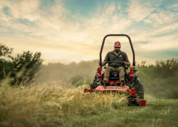 Gravely® and Ariens® enhance fleet program for landscape professionals