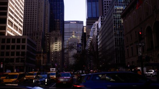 Traffic near the MetLife Building in New York, US, on Tuesday, March 24, 2026. The worlds largest alternative asset managers, which for years have fueled the private credit boom, are suddenly grappling with investors skittish about the industrys lending practices and exposure to businesses vulnerable to artificial intelligence. Photographer: John Taggart/Bloomberg