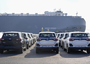 Toyota vehicles at the Port of Nagoya in Japan. Photographer: Toru Hanai/Bloomberg
