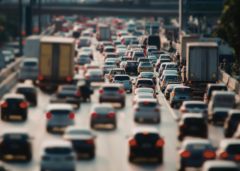 Fitch: Auto corporate bond issuers face ratings risk