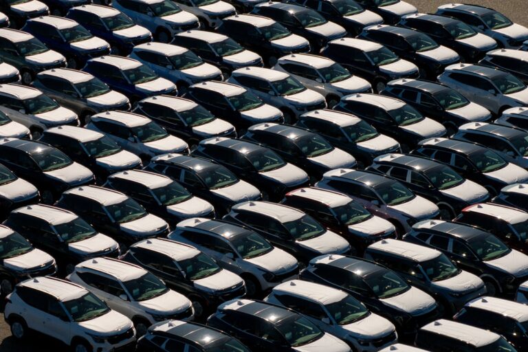 New Kia vehicles at the Port of Seattle in Seattle, Washington, US, on Wednesday, April 16, 2025. The Trump administration is preparing to pressure nations to curb trade with China in negotiations over US tariffs, according to people familiar with the matter. Photographer: David Ryder/Bloomberg
