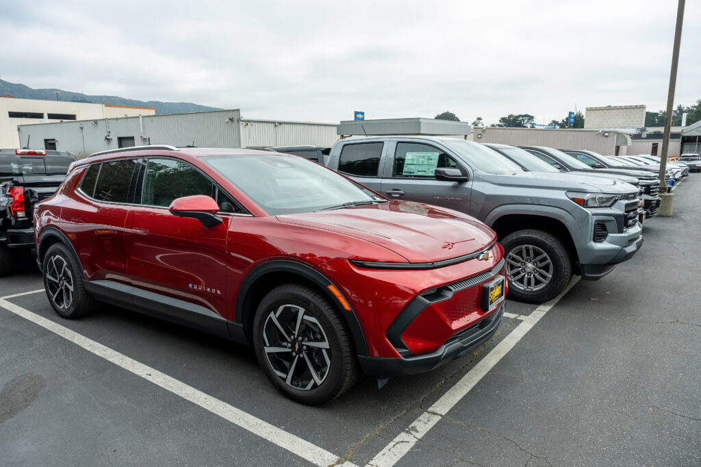 A General Motors Co. Equinox electric vehicle (EV) at a dealership in Colma, California, US, on Friday, Jan. 23, 2026. General Motors is scheduled to release earnings figures on January 27.