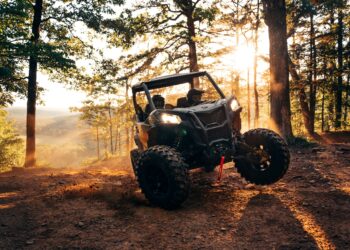 ORV-MY27-SSV-MAVERICK-SPORT-X-1000R-GRANITE-GREY-ACTION-00945-RGB