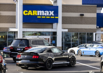 CarMax’s revival may hit roadblock as US consumer sentiment falters